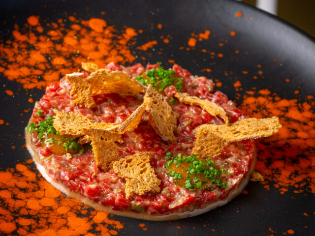 Steak Tartar de Solomillo con Gel de Yema